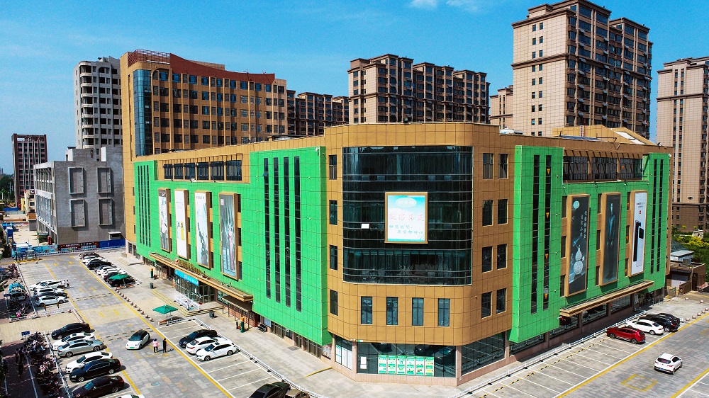 威縣信譽(yù)樓百貨A座  地下車庫(kù)